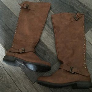 Boots NEVER WORN 👢👢